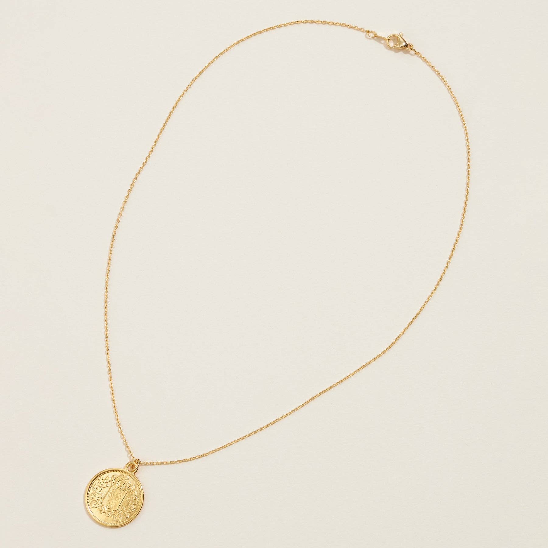 Gold Chain Coin Pendant Necklace