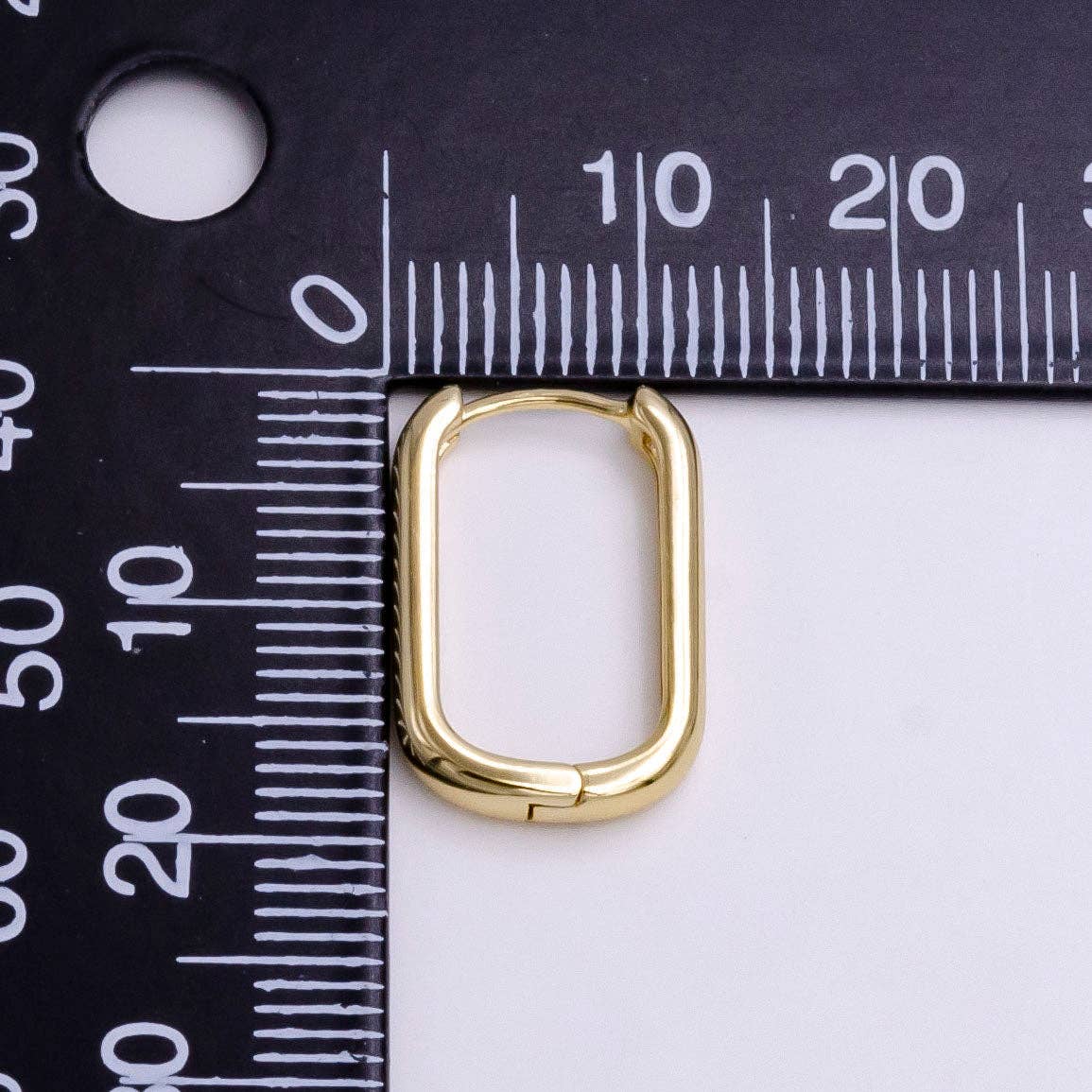 Oblong Huggie Hoop Earrings - Cloth + Cabin