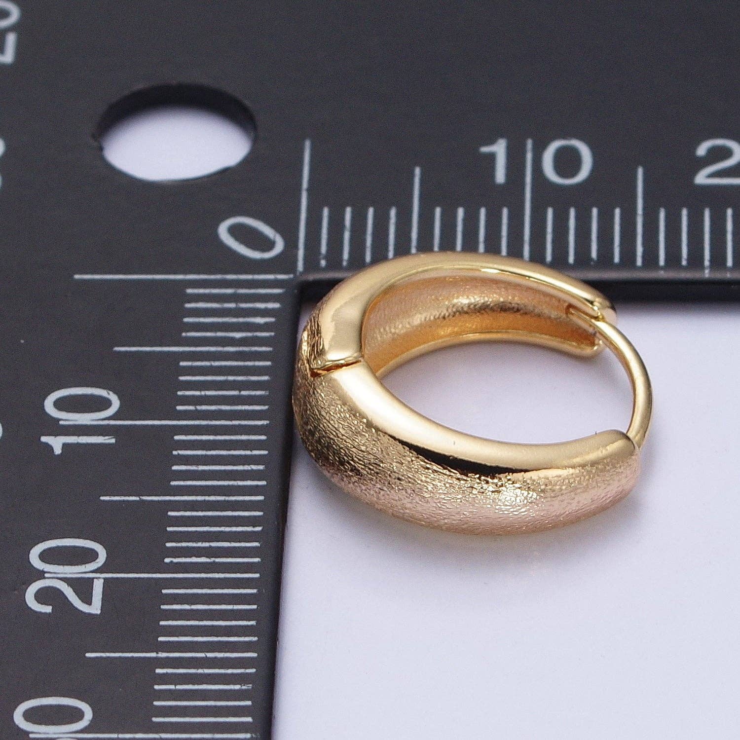 Dainty Huggie Earring - Cloth + Cabin