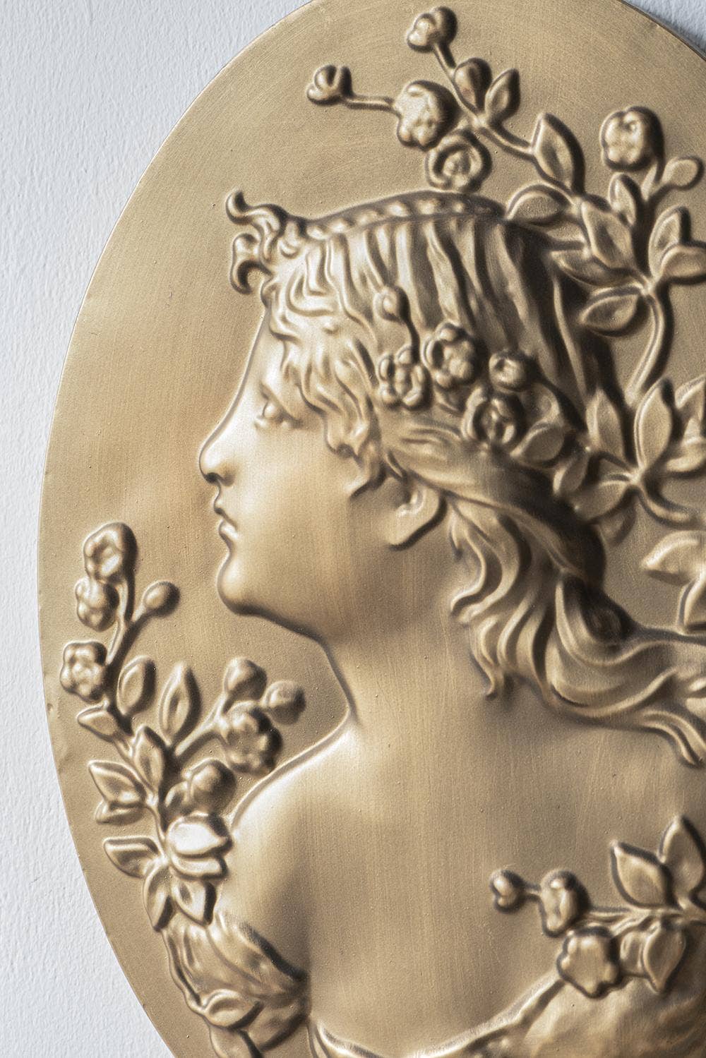 Wall Plaque w/ Regal Lady Design Antique Gold