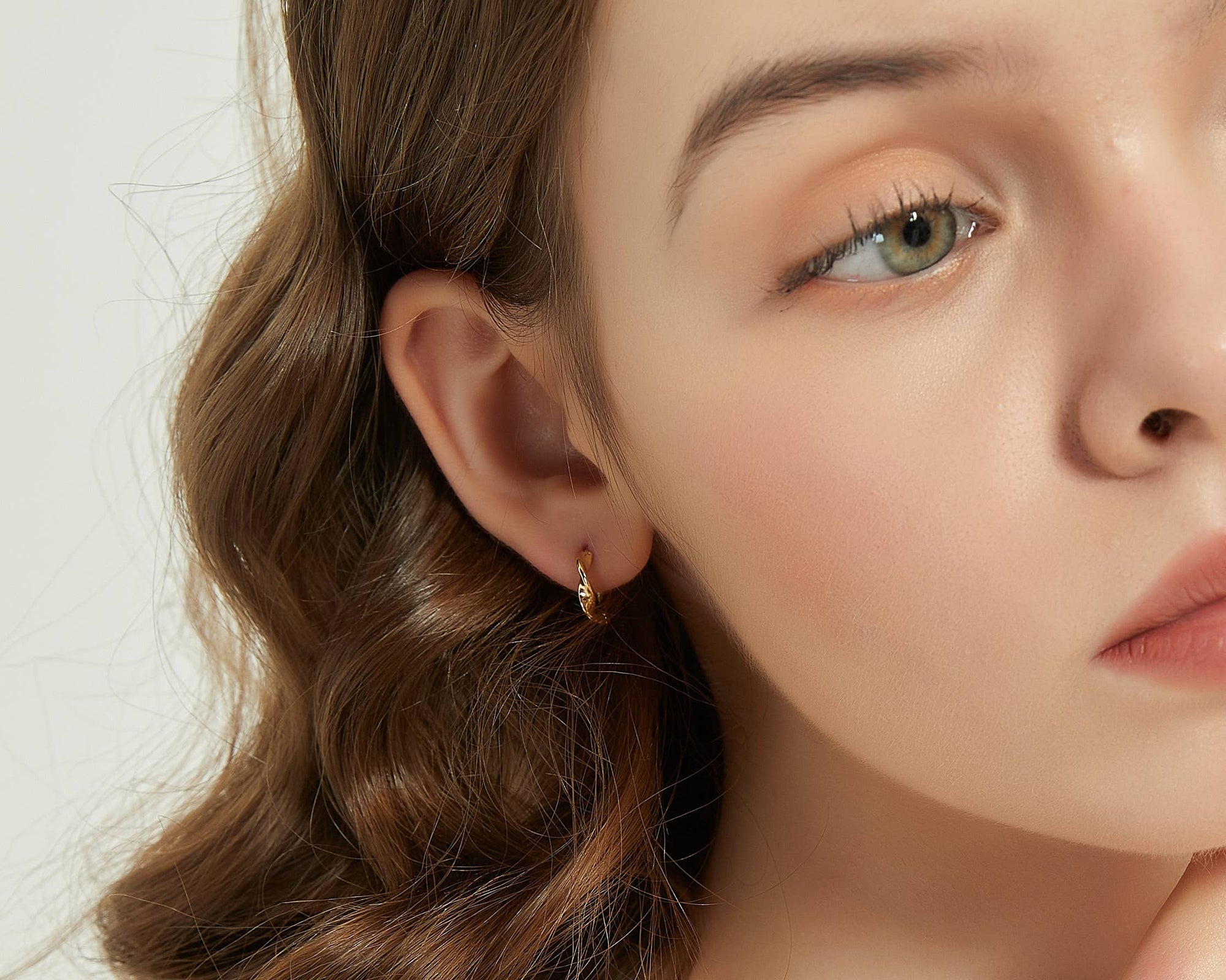 Ariel 18k Gold Twist Hoop Earring - Cloth + Cabin