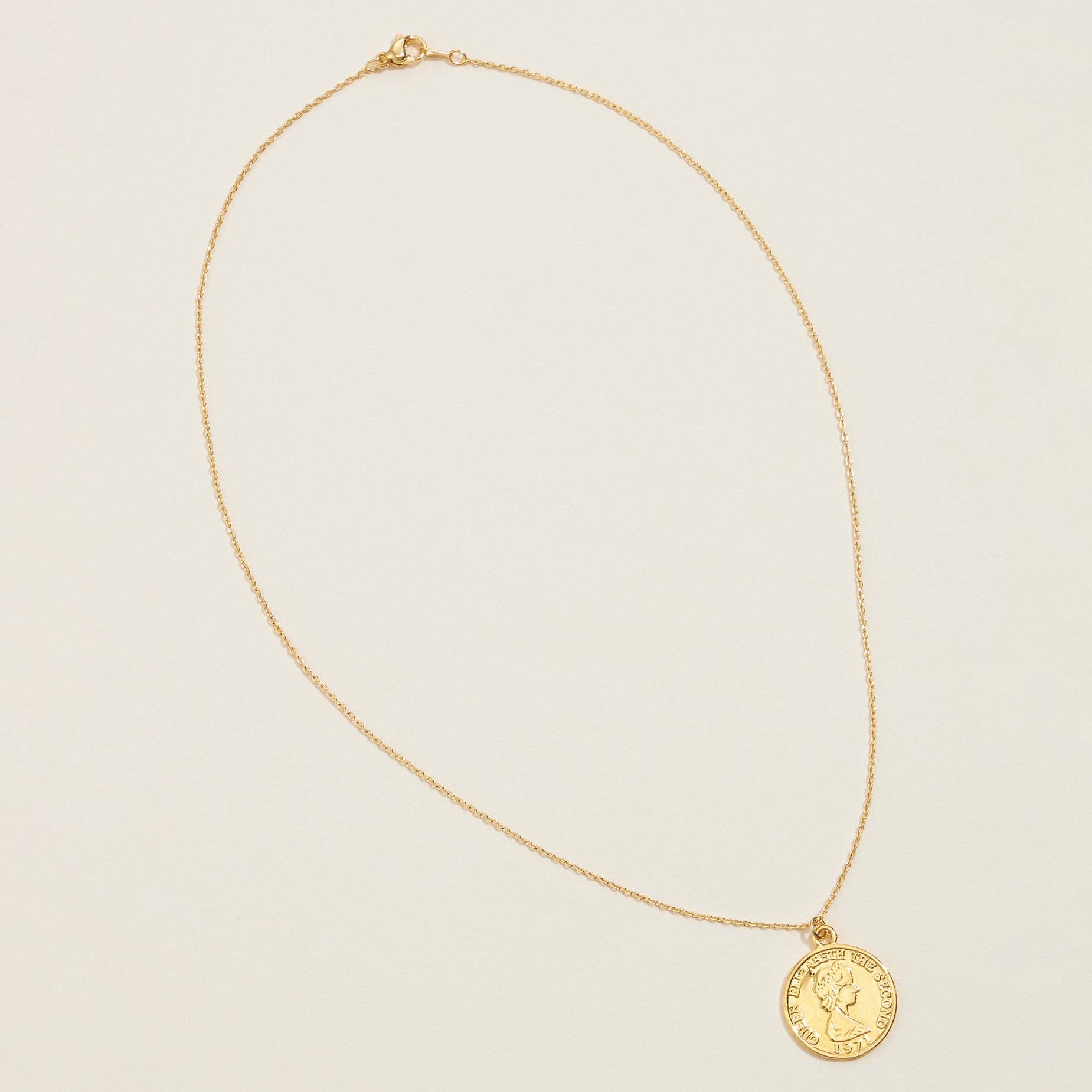Gold Chain Coin Pendant Necklace