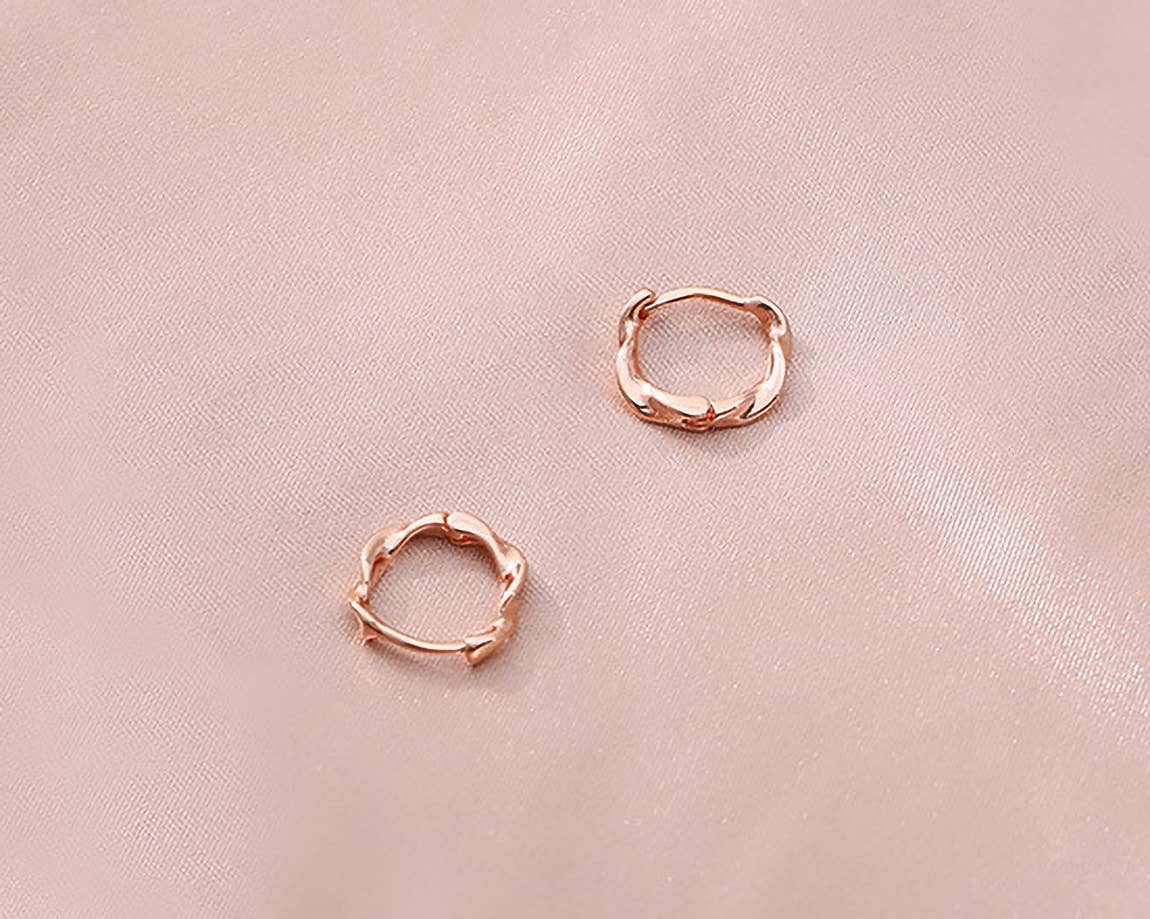 Ariel 18k Gold Twist Hoop Earring - Cloth + Cabin